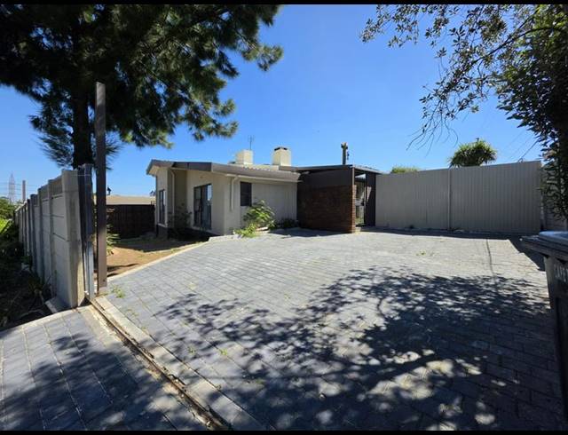 4 BEDROOM PROPERTY TO RENT IN BLOMTUIN